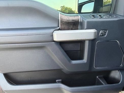 Used 2022 Ford F250 Lariat w/ Lariat Value Package AWD/4WD image 21