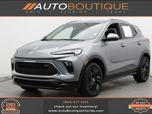 Used 2024 Buick Encore GX Sport Touring FWD image 1