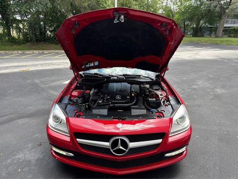 Used 2013 Mercedes-Benz SLK 250 image 10