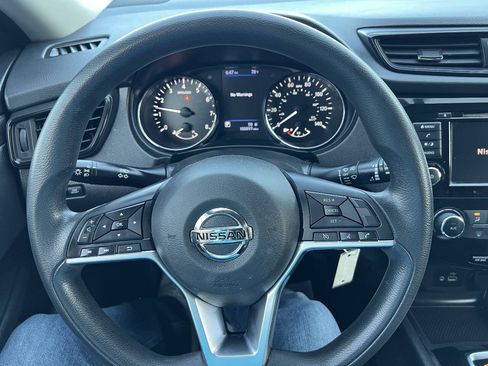 Used 2018 Nissan Rogue S AWD/4WD image 24