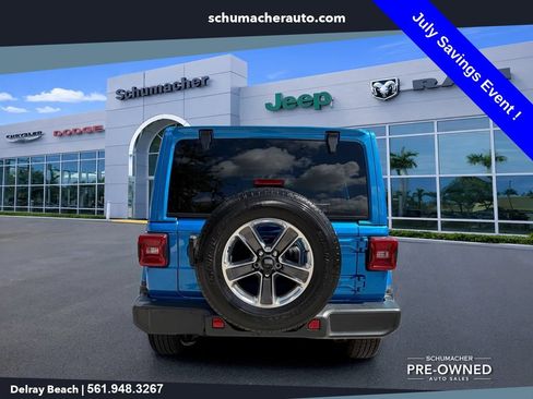 Used 2022 Jeep Wrangler Unlimited Sahara w/ LED Lighting Group AWD/4WD image 6