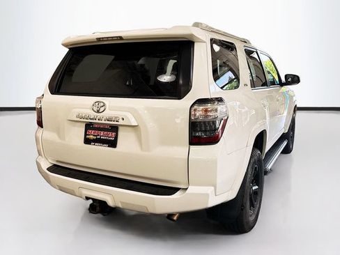 Used 2018 Toyota 4Runner SR5 Premium AWD/4WD image 6