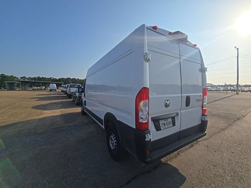 Used 2023 RAM ProMaster 2500 w/ Premium Convenience Group (B) FWD image 5