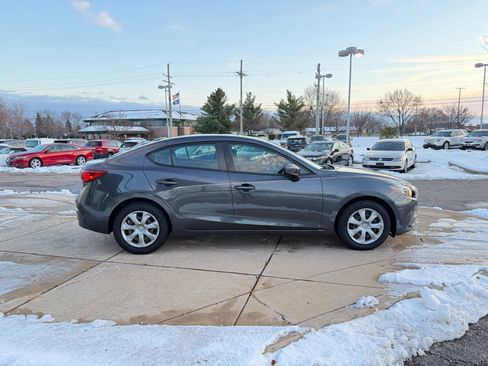 Used 2015 MAZDA MAZDA3 i Sport image 4