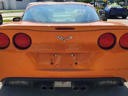 Used 2007 Chevrolet Corvette Coupe w/ Preferred Equipment Group RWD image 14