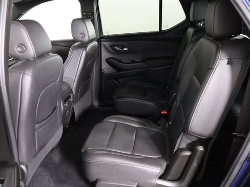 Used 2023 Chevrolet Traverse LT AWD/4WD image 36