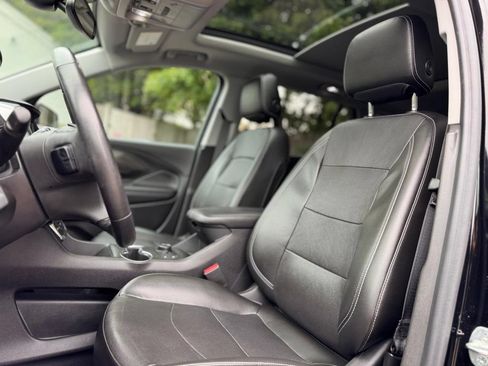 Used 2022 GMC Terrain SLT w/ Infotainment Package II AWD/4WD image 19