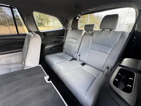 Used 2021 Honda Pilot Special Edition image 13