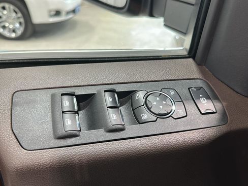 Used 2019 Ford F250 King Ranch w/ King Ranch Ultimate Package image 22