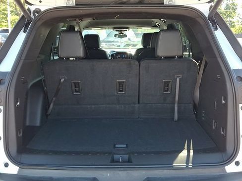 Used 2023 Chevrolet Traverse LT w/ LPO, Floor Liner Package AWD/4WD image 30