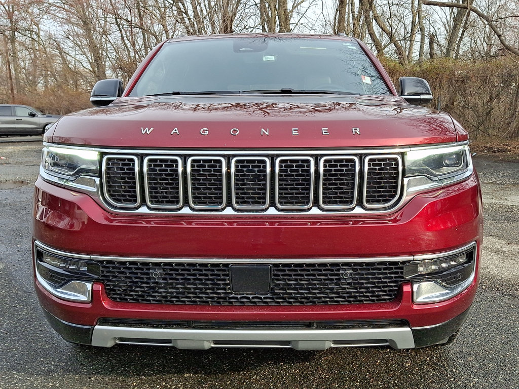 Used 2024 Jeep Wagoneer L Series II w/ Flexible Seating Group AWD/4WD image 7