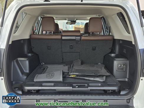 Used 2024 Toyota 4Runner Limited AWD/4WD image 15