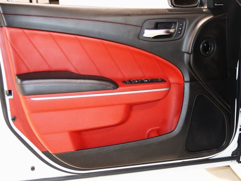 Used 2022 Dodge Charger Scat Pack RWD image 37