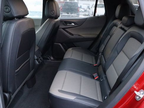 New 2026 Chevrolet Equinox LT w/ Convenience Package II image 8