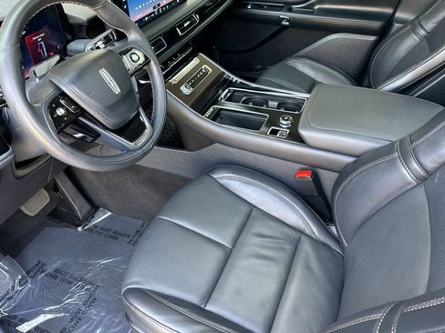 Used 2025 Lincoln Aviator Reserve w/ Jet Appearance Package RWD image 10