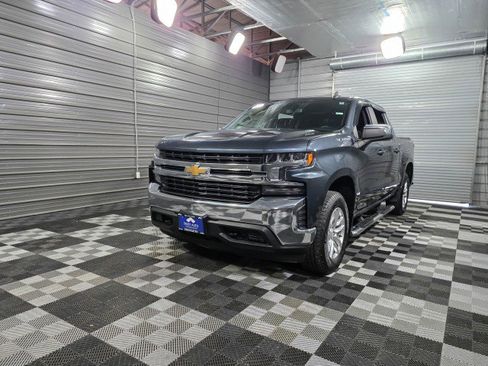 Used 2020 Chevrolet Silverado 1500 LT w/ All-Star Edition image 43