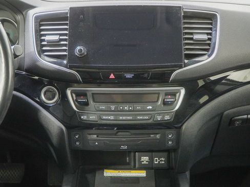 Used 2022 Honda Pilot Elite image 28
