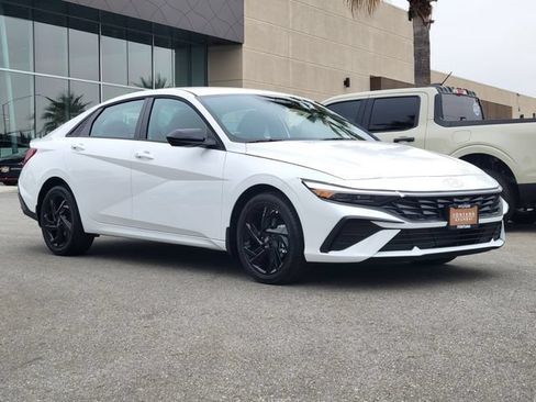 New 2026 Hyundai Elantra Sport FWD image 32
