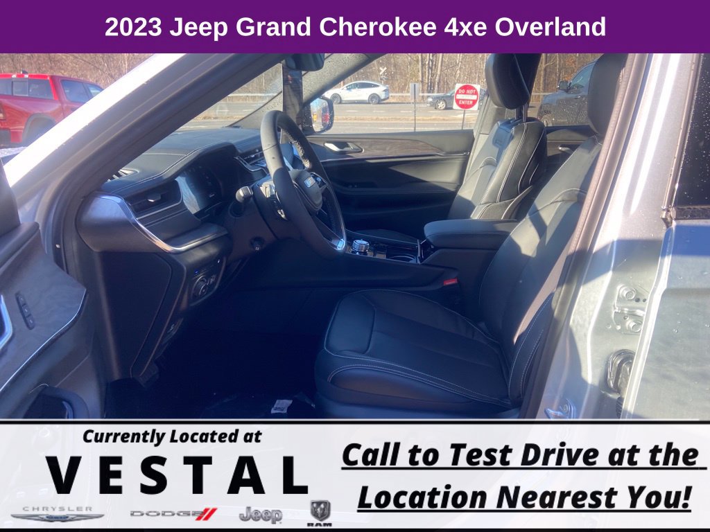 New 2023 Jeep Grand Cherokee Overland AWD/4WD image 14