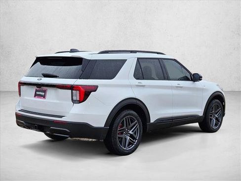 New 2026 Ford Explorer ST-Line w/ ST-Line Street Pack RWD image 2