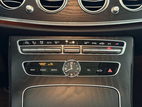 Used 2018 Mercedes-Benz E 300 image 31
