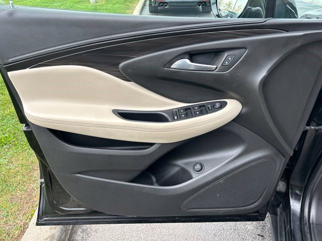 Used 2020 Buick Envision Preferred AWD/4WD image 11