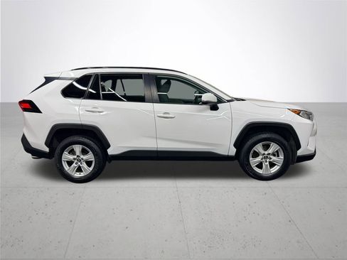 Used 2020 Toyota RAV4 XLE image 8
