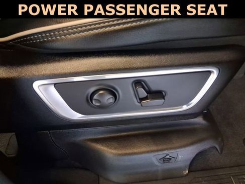Certified 2025 RAM 1500 Laramie AWD/4WD image 31