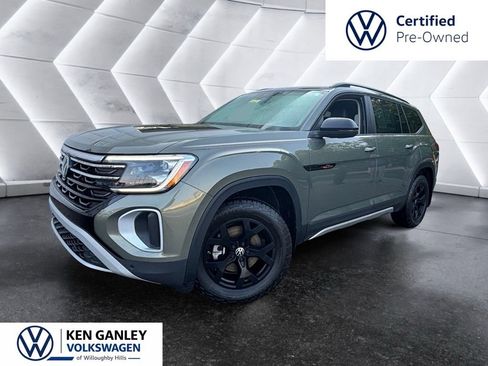 Used 2024 Volkswagen Atlas Peak Edition SE AWD/4WD image 1