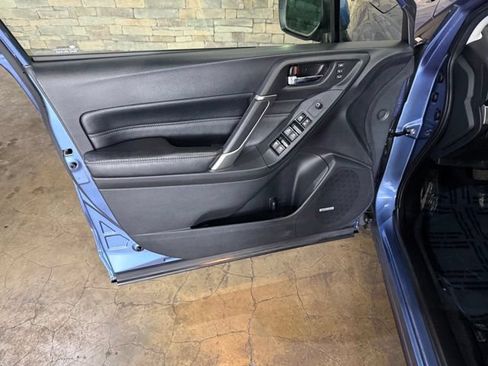 Used 2017 Subaru Forester 2.0XT Touring AWD/4WD image 11