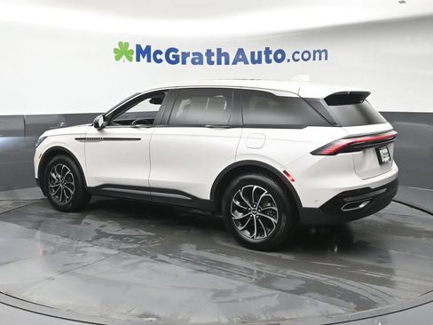 Used 2024 Lincoln Nautilus Premier w/ Equipment Group 102A AWD/4WD image 27
