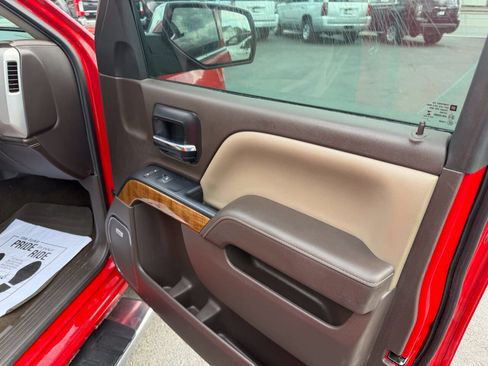 Used 2014 GMC Sierra 1500 SLT w/ SLT Crew Cab Value Package AWD/4WD image 19
