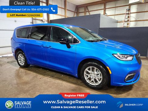 Used 2026 Chrysler Pacifica Select FWD image 5