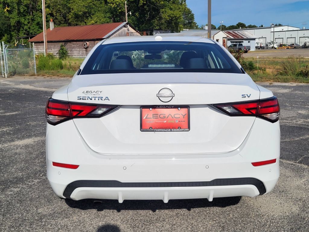 Used 2024 Nissan Sentra SV FWD image 3