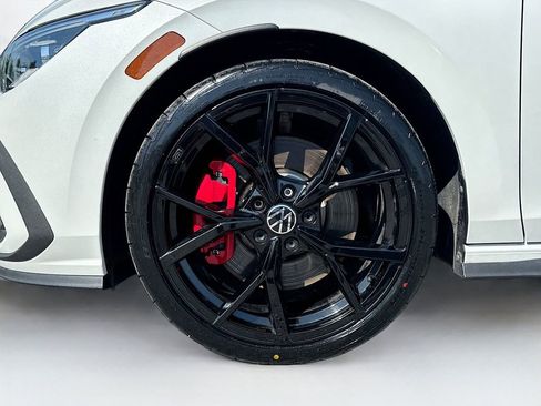 Used 2024 Volkswagen GTI SE FWD image 31