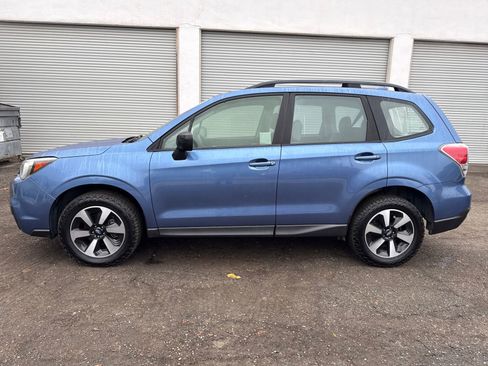 Used 2017 Subaru Forester 2.5i w/ Alloy Wheel Package image 2