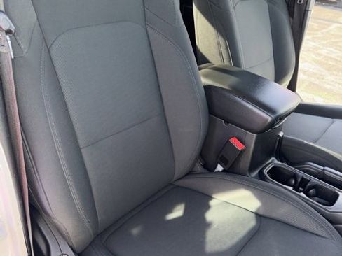 Used 2021 Jeep Gladiator Willys image 22