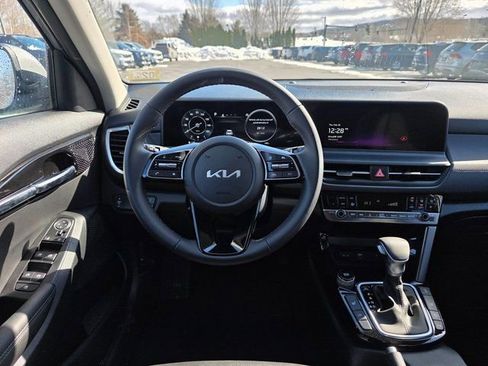 New 2026 Kia Seltos EX image 19