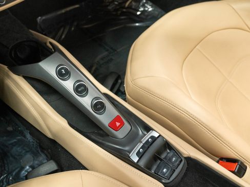 Used 2018 Ferrari 488 Spider image 15