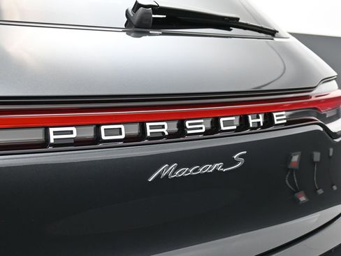 New 2026 Porsche Macan S AWD/4WD image 14