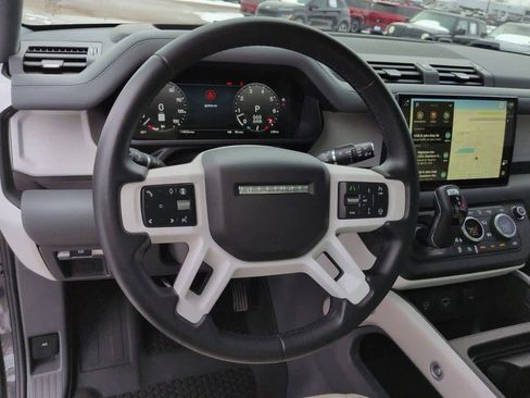 Used 2024 Land Rover Defender 130 S image 25