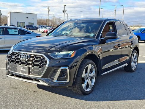 Used 2022 Audi Q5 2.0T Premium Plus w/ Premium Plus Package image 3