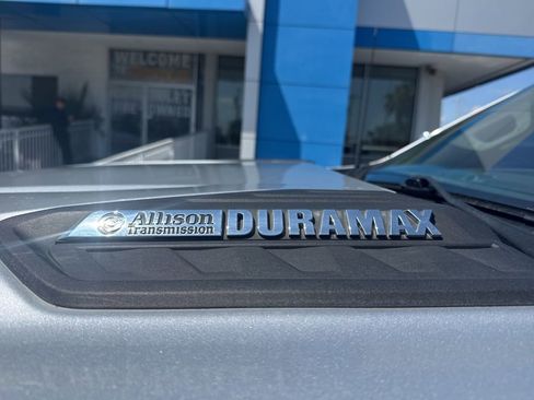 Used 2020 Chevrolet Silverado 2500 LTZ w/ LTZ Plus Package image 8