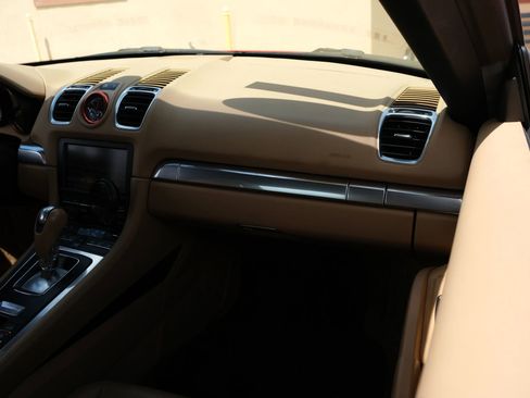 Used 2014 Porsche Boxster S image 27