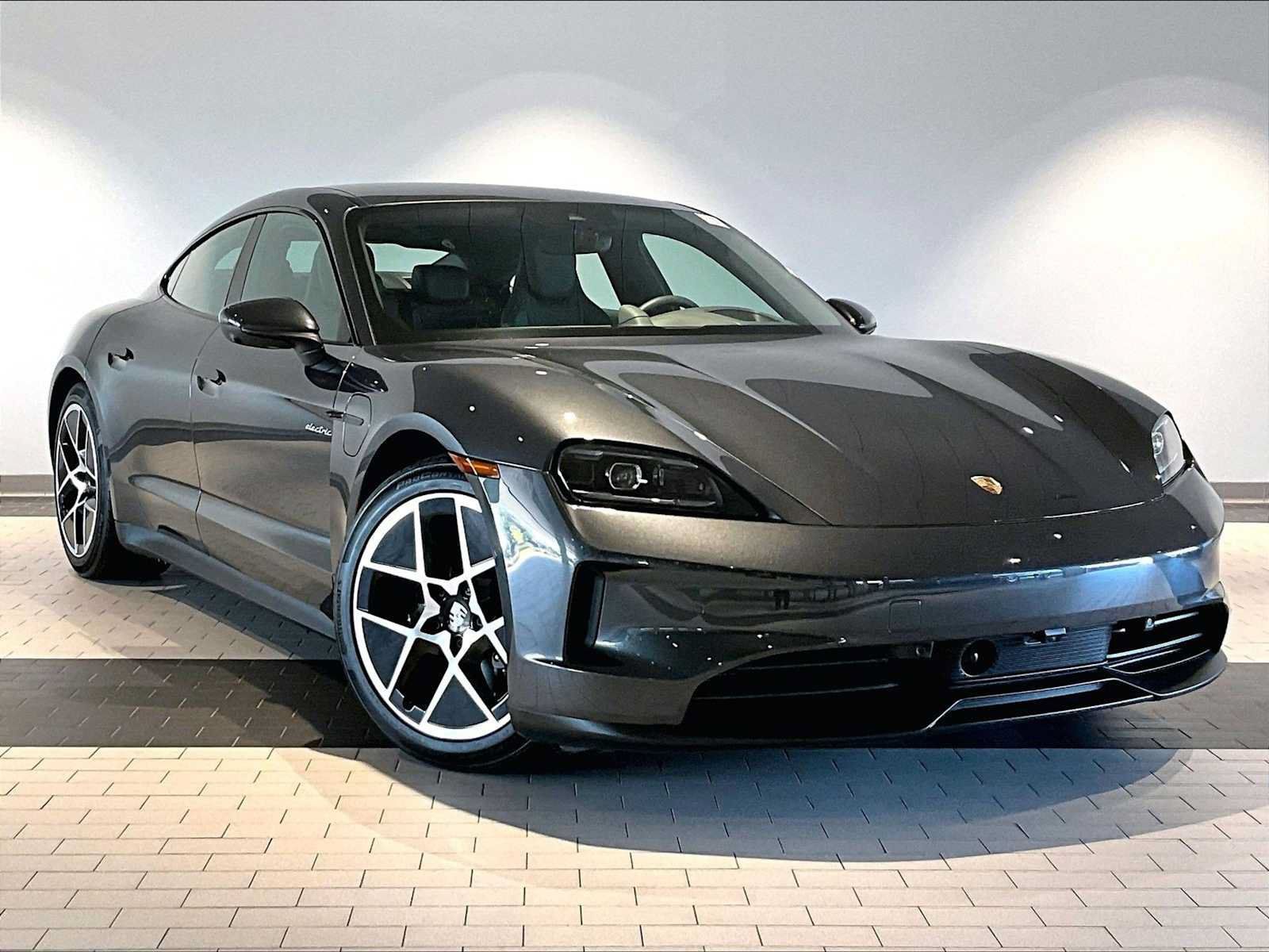 Used 2025 Porsche Taycan RWD image 12