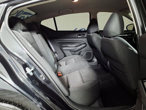 Used 2021 Nissan Altima 2.5 SV image 12