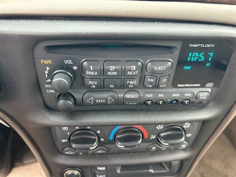 Used 2000 Chevrolet Malibu LS w/ Preferred Equipment Group 1 FWD image 13