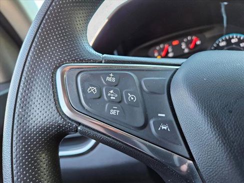 Used 2021 Chevrolet Equinox LS image 13