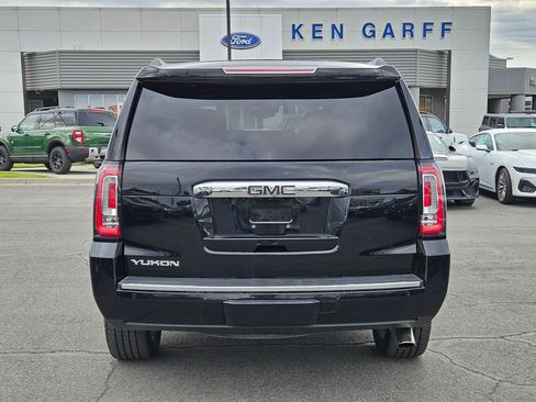 Used 2020 GMC Yukon Denali w/ Denali Ultimate Package AWD/4WD image 7
