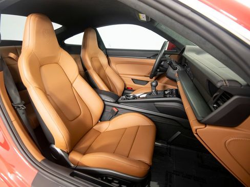 Certified 2026 Porsche 911 GT3 RWD image 39